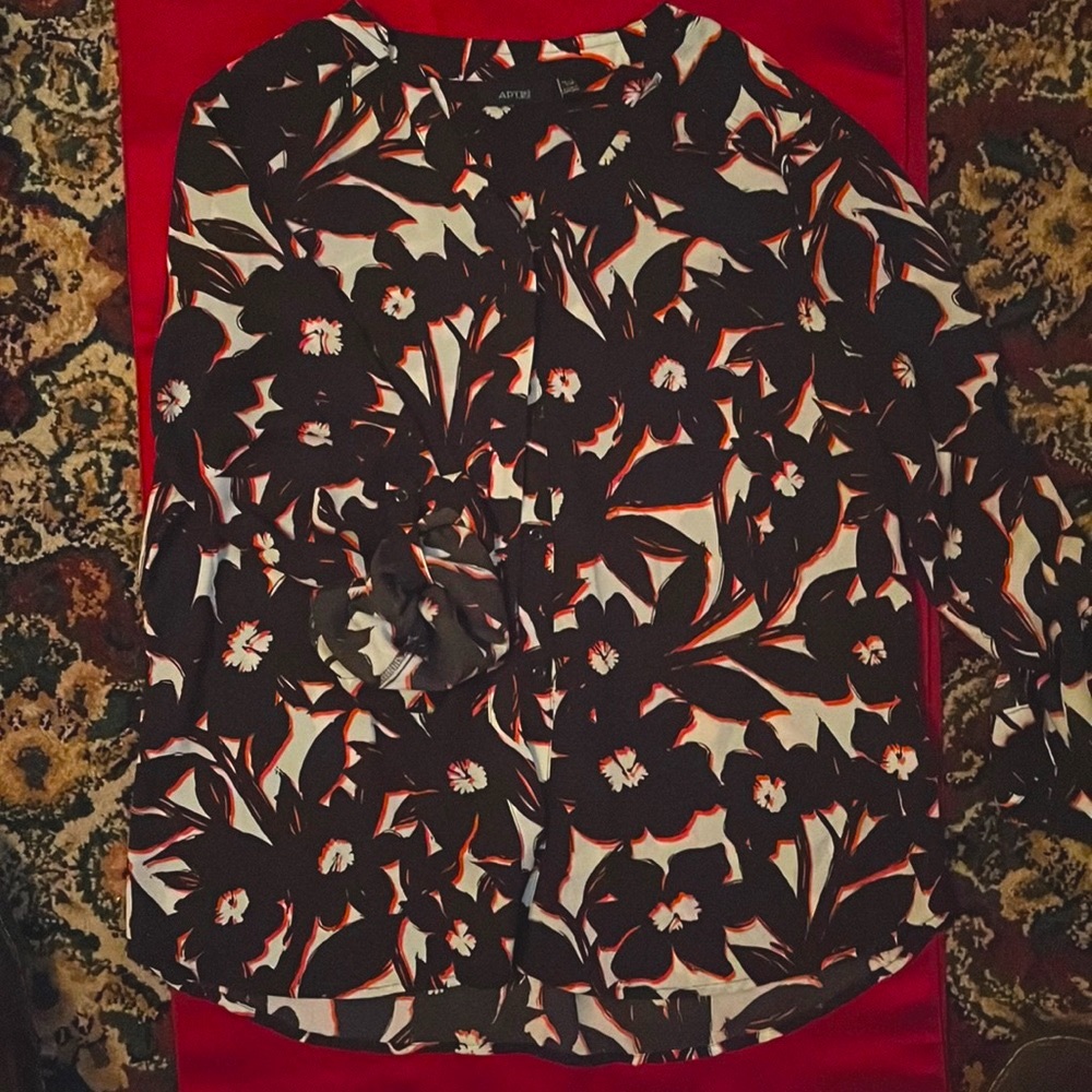 Apt. 9 cuffed sleeve button up